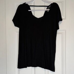 NWT Classic Black Top V-Neck & Back Top, Small